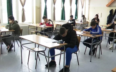 Ko ima pravo na besplatne udžbenike?