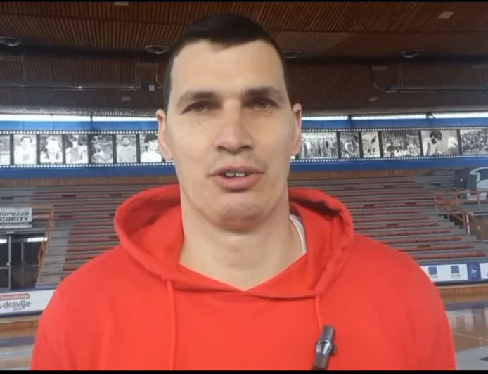 Mitrović zadovoljan timom