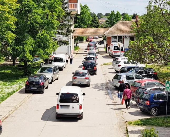 Zabrana parkiranja u krugu Zdravstvenog centra od 01. juna