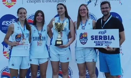 Vicešampionke iz Šabačke gimnazije 