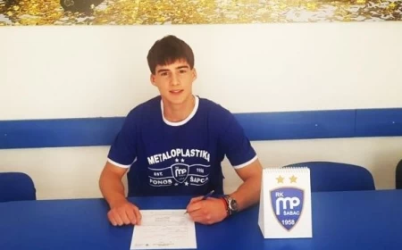 Stanojlović potpisao profesionalni ugovor 