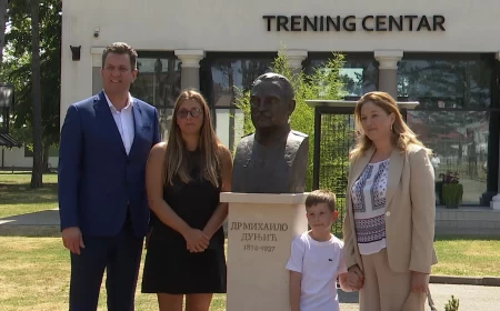 Otkrivana bista dr Mihailu Dunjiću