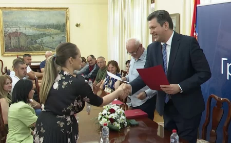 Potpisani ugovor za kupovinu traktora