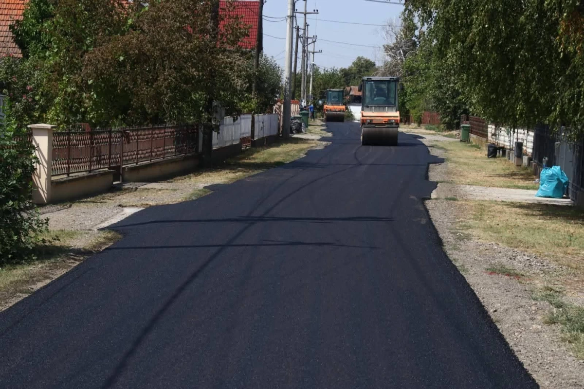 Asfaltirana ulica Vojvode Stepe u Prnjavoru
