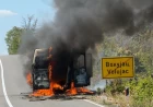 Zapalio se kombi u pokretu 