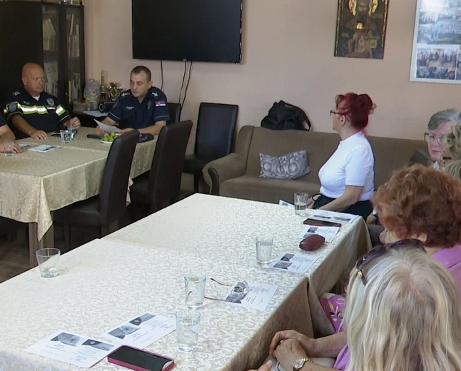 Predavanje o bezbednosti u Gerontološkom klubu