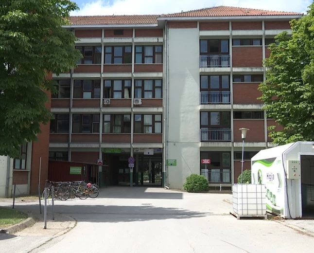 Zadržano 14 pacijeneat na lečenju 
