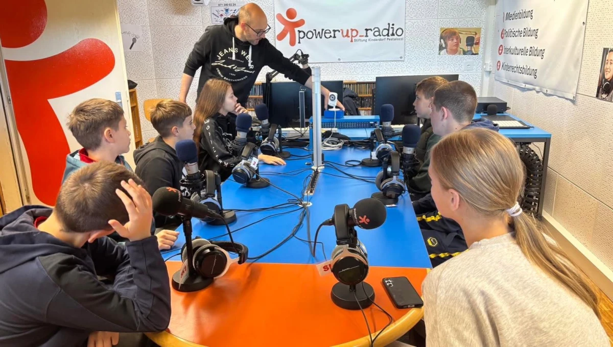 Pozdrav učenika sa radija 