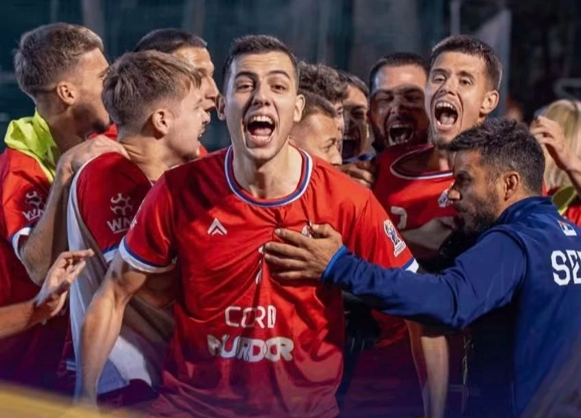 Ognjen Despotović sa reprezentacijom Srbije na krovu sveta