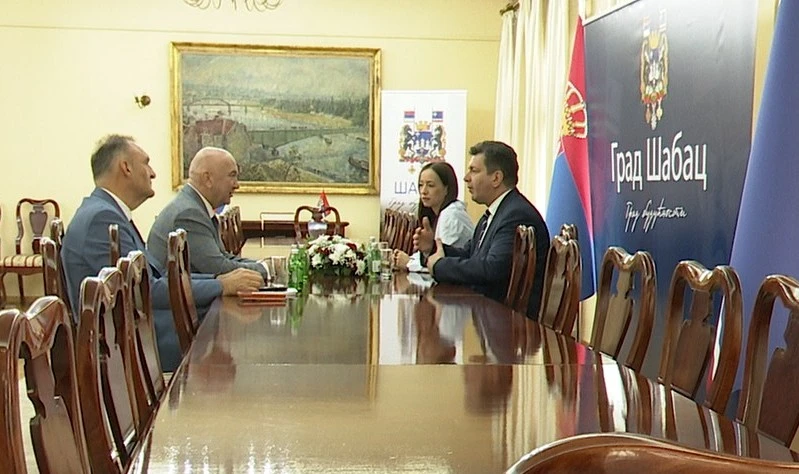 Gradponačelnik Pajić ugostio ministra Popovića