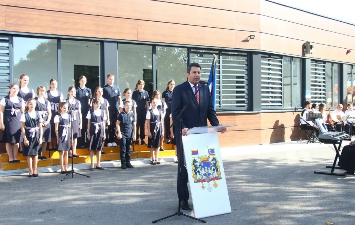 Otvorena fiskulturna sala u Vukovoj školi