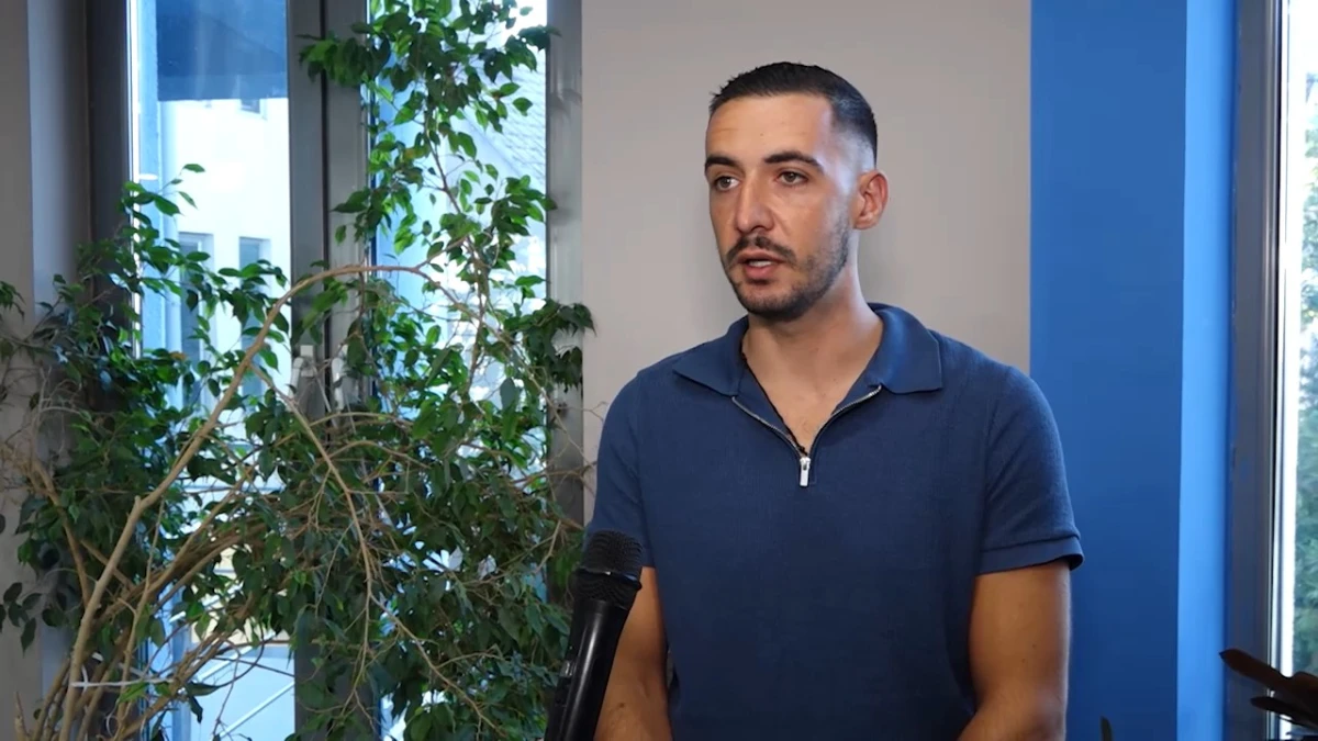 Humaniatrna vožnja do Egine 