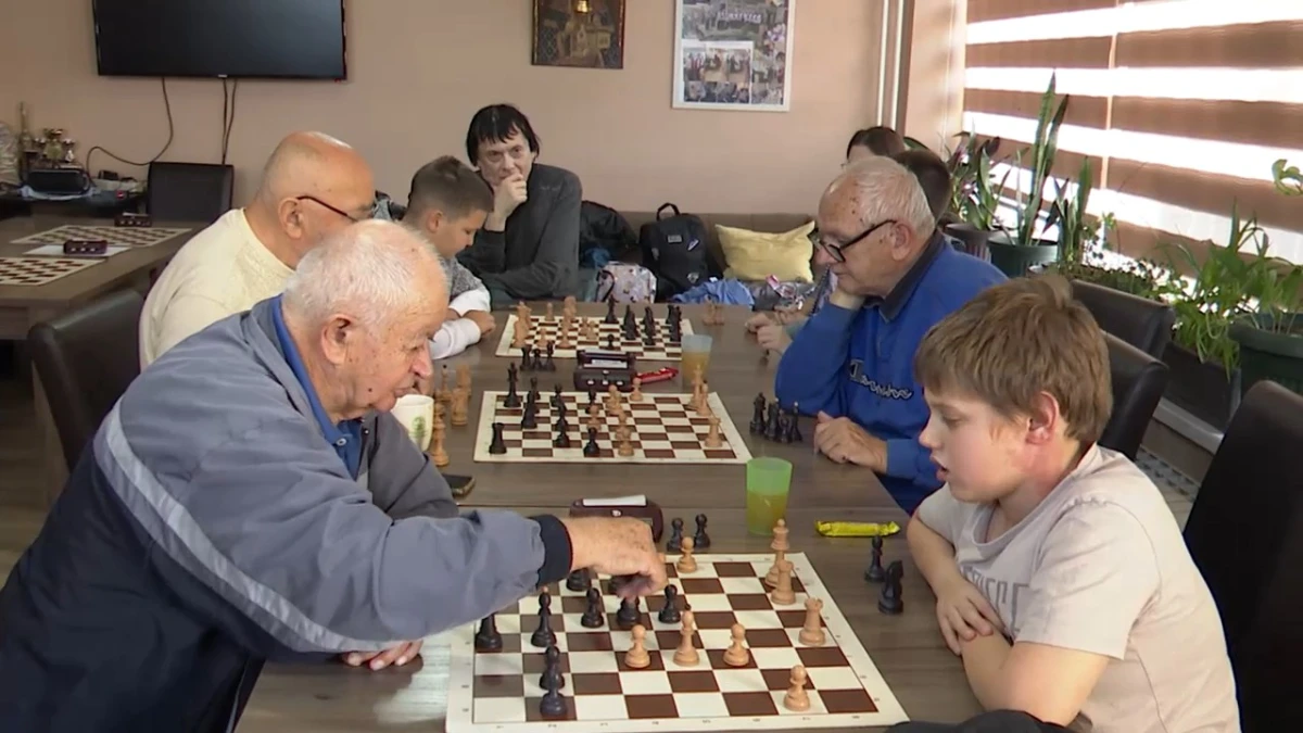 Šah spaja generacije: Održan turnir u Gerontološkom klubu u Šapcu