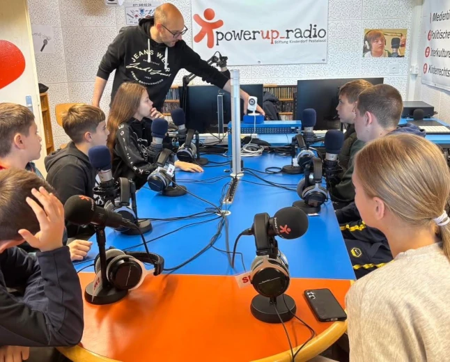 Pozdrav učenika sa radija 
