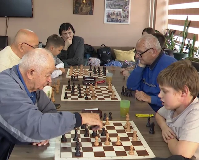 Šah spaja generacije: Održan turnir u Gerontološkom klubu u Šapcu