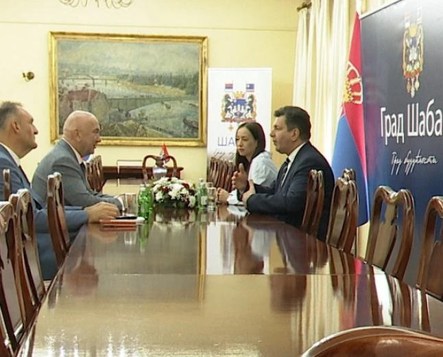 Gradponačelnik Pajić ugostio ministra Popovića