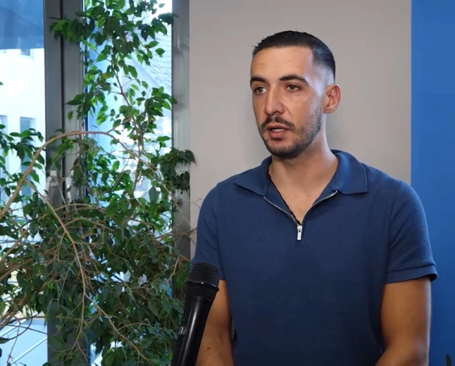 Humaniatrna vožnja do Egine 